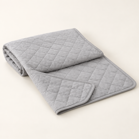 Lunaveller Quilted Gray Pet Blanket – Soft Diamond Stitch Throw Blanket for Cats & Dogs